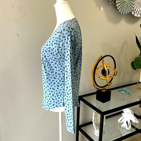 Sonoma Every Day Tee Blue with Back Daisies design Size XS - Picture 3 of 8